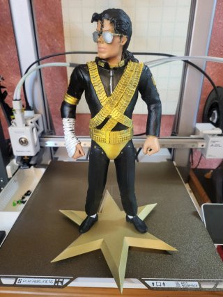 Figuras Michael Jackson y Freddie Mercury