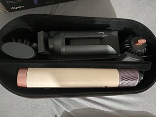 Dyson Airwrap Morado y Rosa