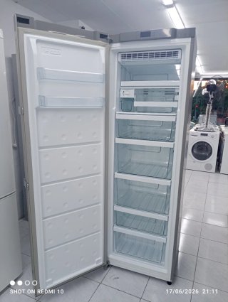 Congelador Vertical marca Teka No Frost