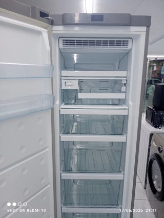 Congelador Vertical marca Teka No Frost