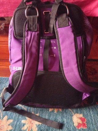 Mochila Morada Grande con Diseño Floral