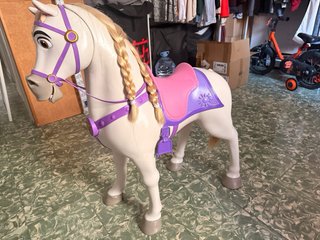 Caballo de Rapunzel grande