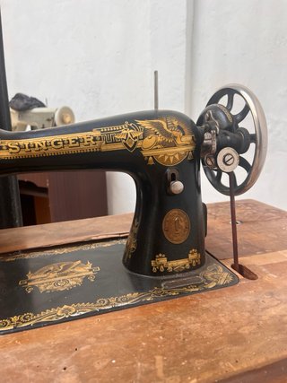 Máquina de coser antigua SINGER - Modelo Vintage