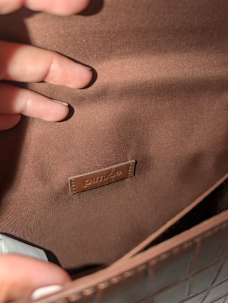 Bolso marrón Pimkie efecto piel cocodrilo
