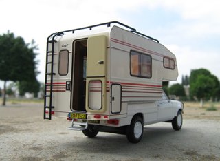Camper Peugeot 504 Dangel Azur del 1983  1/43