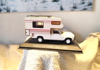 Camper Peugeot 504 Dangel Azur del 1983  1/43