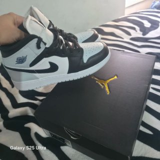 Air Jordan 1 Mid Nuove Taglia 40