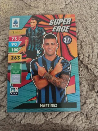 Carta Super Eroe Lautaro Martínez Adrenalyn 24/25