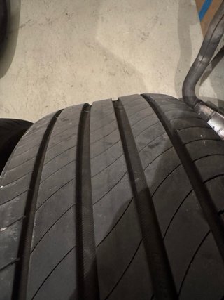 2 Ruedas Michelin 225/55R19 103V