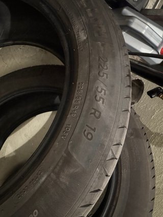 2 Ruedas Michelin 225/55R19 103V