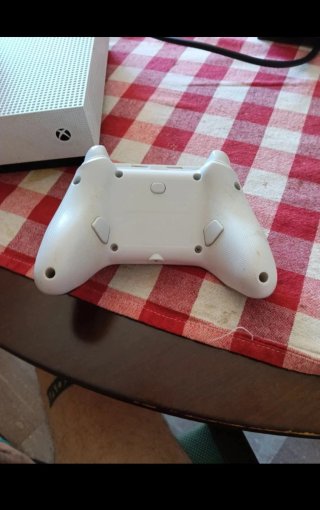 Xbox One S 1TB + Giochi + Joypad