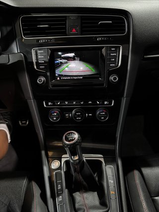 Volkswagen Golf GTI Performance 2.0 TSI 230CV