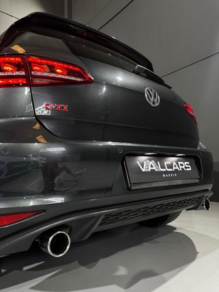 Volkswagen Golf GTI Performance 2.0 TSI 230CV