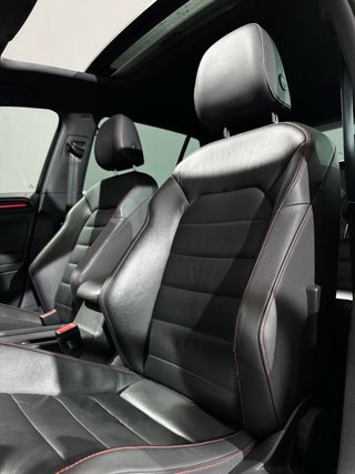 Volkswagen Golf GTI Performance 2.0 TSI 230CV