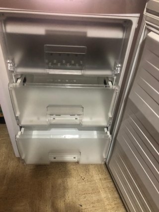 Congelador vertical ANSONIC 95L
