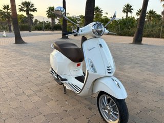 Vespa Primavera 49cc Blanca 2020