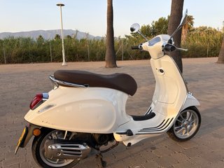 Vespa Primavera 49cc Blanca 2020