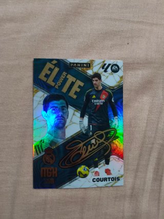 Cromos Panini MGK 25/26 y Courtois Firmado