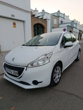 Peugeot 208 2016