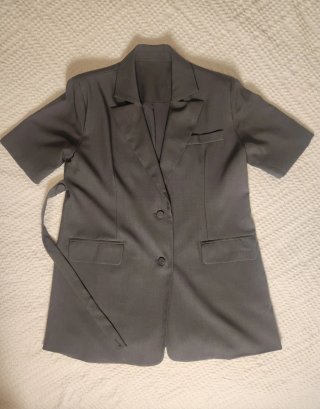 Blazer Shein manga corta gris Talla M