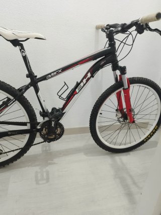 Bicicleta BH OverX 26 Negra y Roja