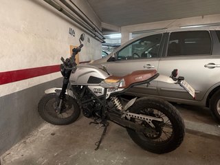 Moto Mitt 125 Scrambler Marrón/Plata