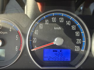HYUNDAI Santa Fe 2.2 CRDi VGT Comfort 5 plazas