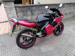 Yamaha TZR 50cc Roja y Negra