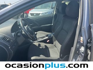 Toyota Avensis 2.0 D-4D Active 93 kW (126 CV)