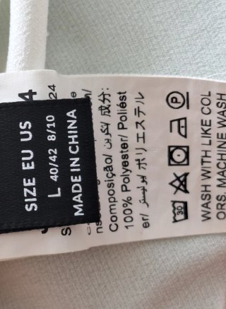 Dos blusas de tirantes con detalle de encaje