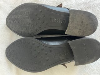 Zapatos tacón charol Hispanitas