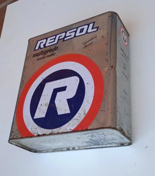 Lata Repsol