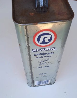 Lata Repsol