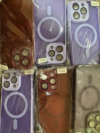 Caja lote fundas iPhone 16 varias unidades nuevas