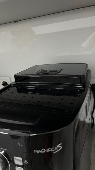 Cafetera DeLonghi Magnifica S Negra