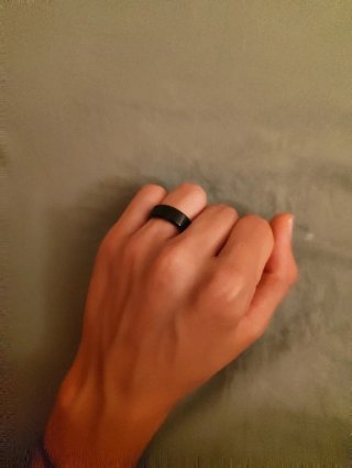 Anello nero e argento