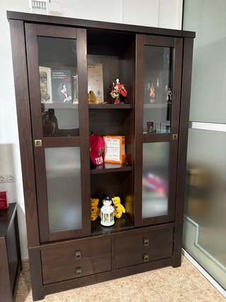 Mueble de salón de madera