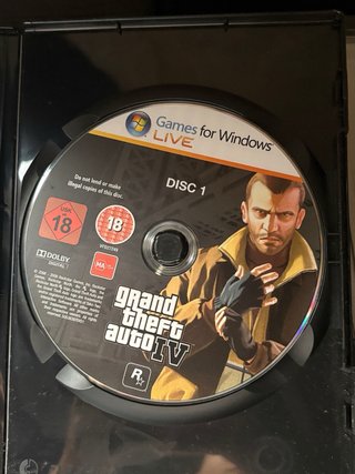 GTA IV: Póster, Mapa, 2 Guías, Juego completo
