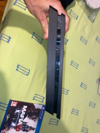 PS4 Slim + Mafia III