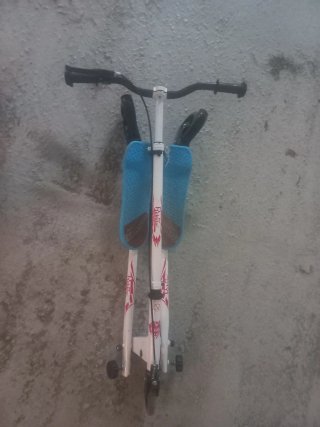 Patinete triangular