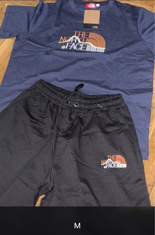 Conjunto The North Face bordado Talla M