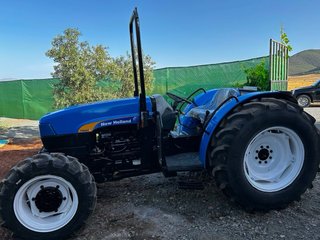 New Holland TN95FA Tractor
