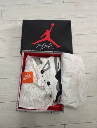 Air Jordan 4 Retro: Summit White/Fi 10.5/44,5