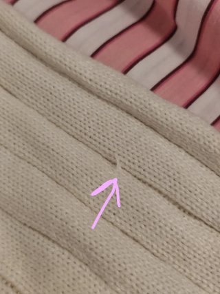 Jersey crema punto con encaje y lazo