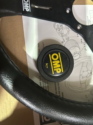 Volante OMP semidesplazado