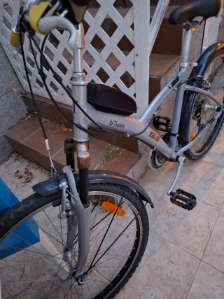 Bicicleta B'Twin plateada