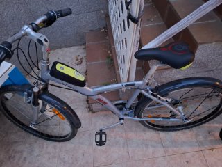 Bicicleta B'Twin plateada
