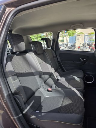 Renault Grand Scenic 2011