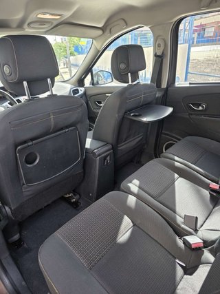 Renault Grand Scenic 2011