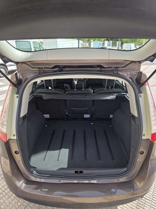 Renault Grand Scenic 2011